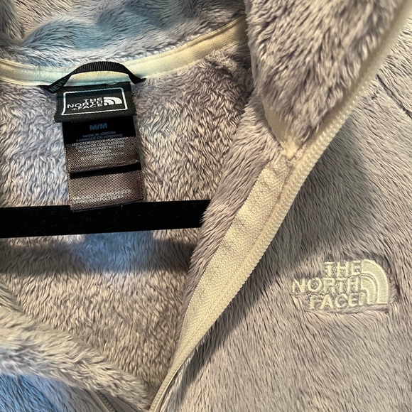 North Face fuzzy zip up jacket grey - Picture 3 of 3